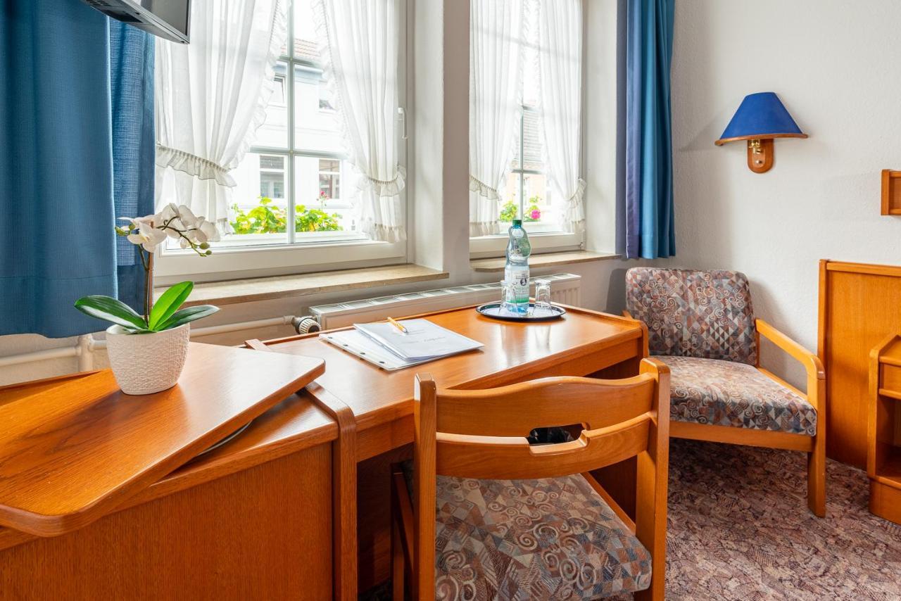Hotel & Restaurant Stadt Genthin Ngoại thất bức ảnh