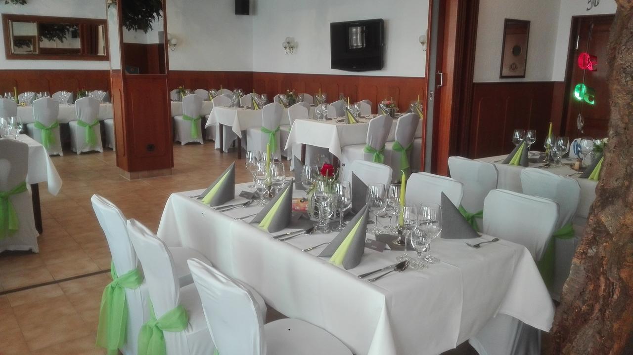 Hotel & Restaurant Stadt Genthin Ngoại thất bức ảnh