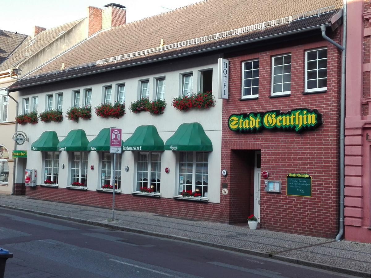 Hotel & Restaurant Stadt Genthin Ngoại thất bức ảnh