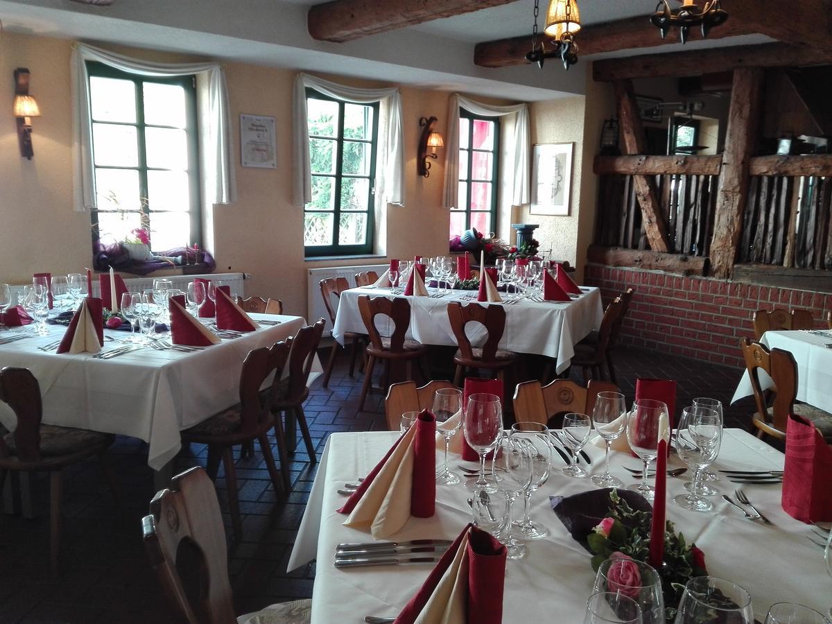 Hotel & Restaurant Stadt Genthin Ngoại thất bức ảnh